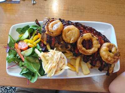 Moorhayes County House Bar & Restaurant