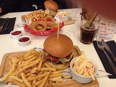 The Cornerstone Bar And Grill