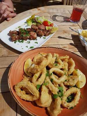 The White Horse Country Pub And Restaurant