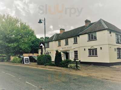 The White Horse Country Pub And Restaurant