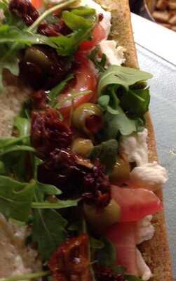 Daisy Sandwiches Godalming Station