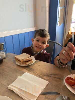 The Lookout Cafe And Takeaway