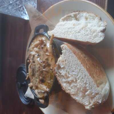 Wheatsheaf Pub & Pantry