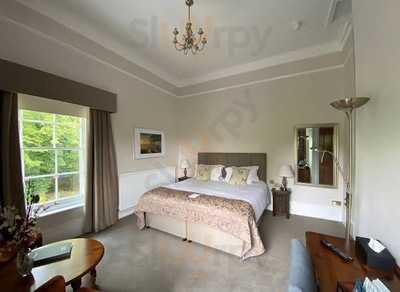 Reigate Manor Hotel Restaurant