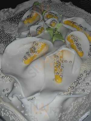 Gigi Bakery Tea Room & Seafood Restaurant