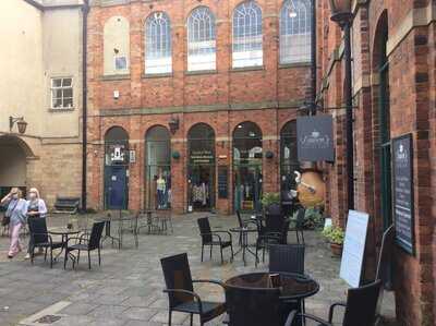 Lauren's Courtyard Coffee Shop