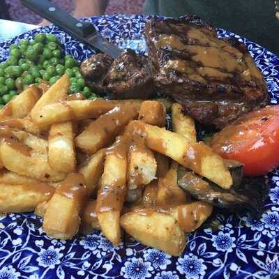 The Leading Light - J D Wetherspoon