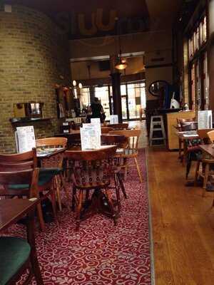 The Leading Light - J D Wetherspoon