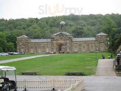 Carriage House Restaurant