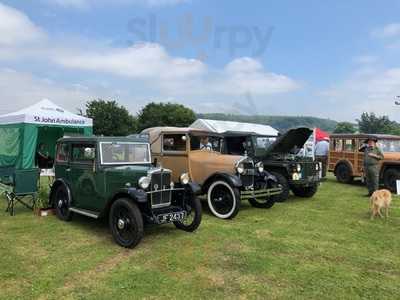 Maiden Bradley Village Shop