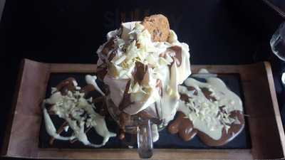 Delicious Pizza & Grill