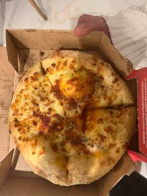 Domino's Pizza - Weybridge