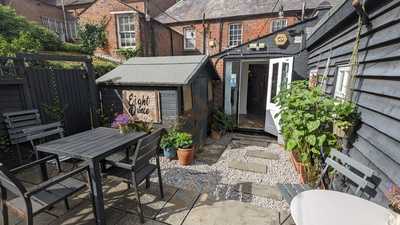 Eight Ounces Coffee Shop