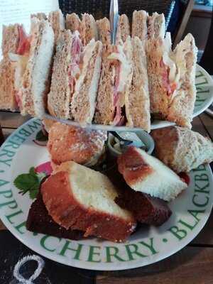 Canalside Restaurant