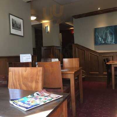 The Saracens Head Inn