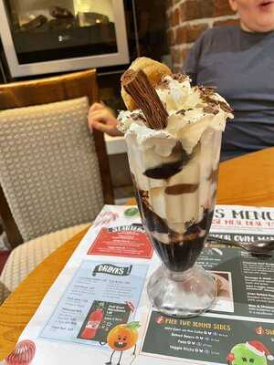 Callywith Table Table