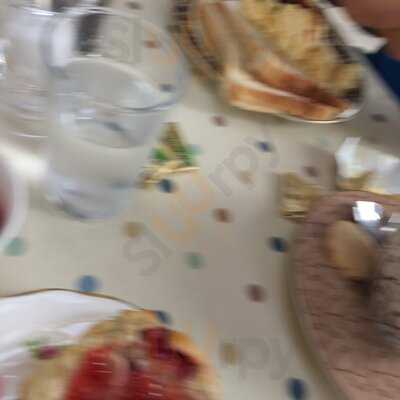 Bide A While - Country Tea Room