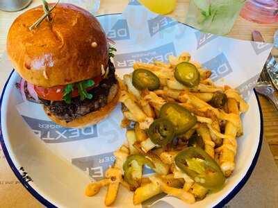 Dexter Burger @ The Pendleton