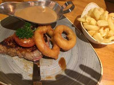 The Elk Bistro & Wine Bar