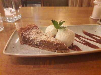 The Elk Bistro & Wine Bar