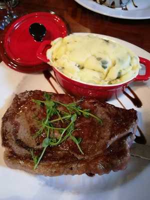 The Albert & Snugg Restaurant