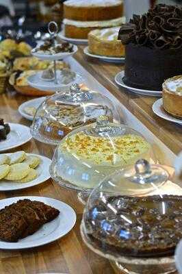 Leona's Tea Room & Bakery