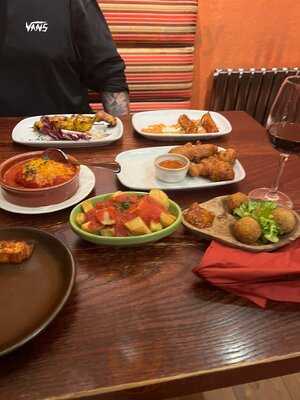 La Barca Spanish Tapas & Wine Bar