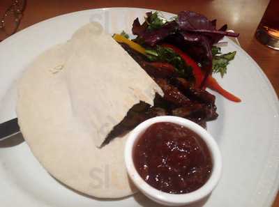 19th Hole Bar & Grill