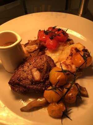 The Hatch Public House