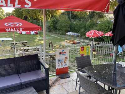 Mellows Pavilion Cafe