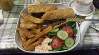 Tarpots Pie And Mash