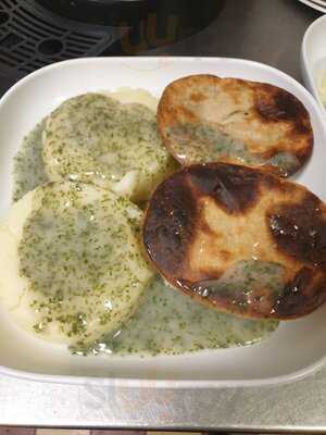 Tarpots Pie And Mash