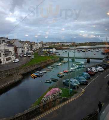 Mermaid Kitchen & Bar