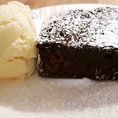 Beatons Tearooms - Petersfield