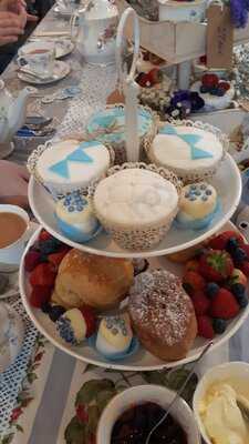 Ann Hall Catering Made With Love