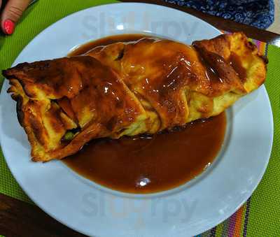 The Pie In Hand Restaurant & Bar