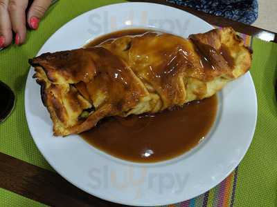 The Pie In Hand Restaurant & Bar