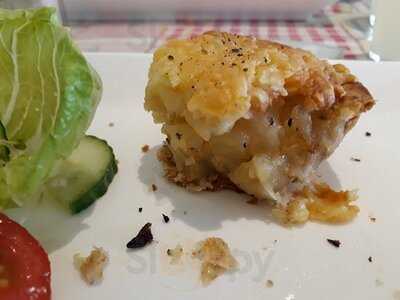 Pink Parrot Juice & Coffee Bar