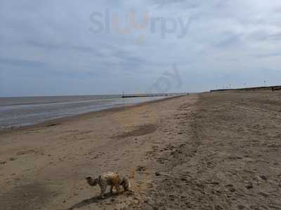 Seawaves Fish And Chip Restraunt And Take Away