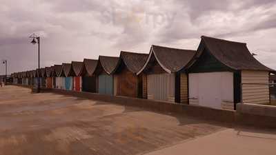 Seawaves Fish And Chip Restraunt And Take Away