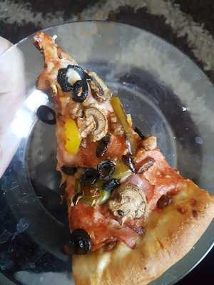 Domino's Pizza - Cheshunt