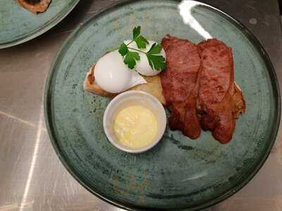 Bomonti Cafe & Bistro