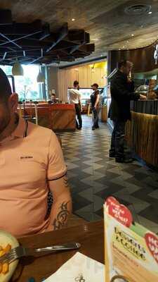 Nando's Beaconsfield Services