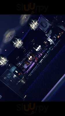 The Lounge Bar & Cafe