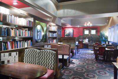 The Long Table Caffe