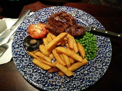 The Long Table Caffe