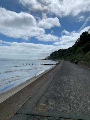 Tradewinds Beach Cafe