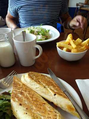 Sea Salt Cafe & Bistro