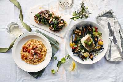 Carluccio's - Cobham