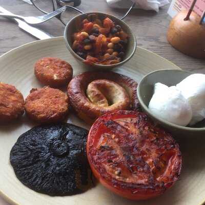 Nando's Cobham Services